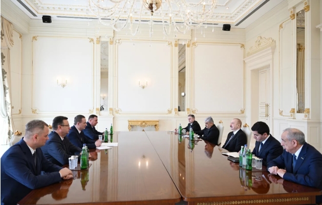 Президент Азербайджана Ильхам Алиев принял премьер-министра Беларуси